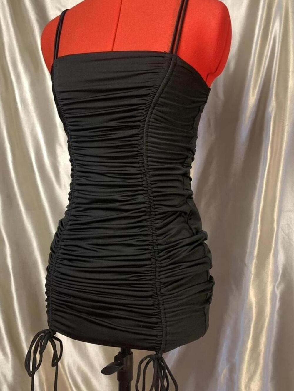 Black ruched mini bodycon dress with adjustable length!